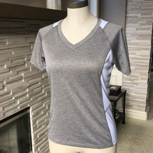 NWOT Gray and white sport top